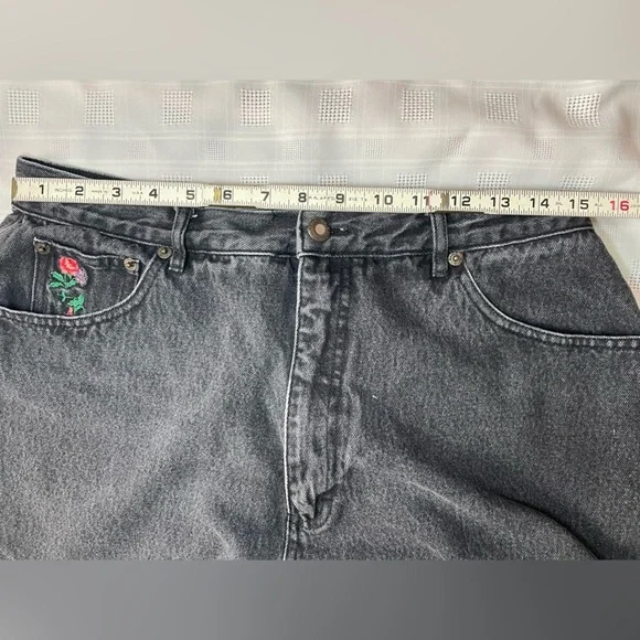 Bugle Boy Vintage Black Rose Embroidered Jeans | Size 16 - Picture 7 of 15